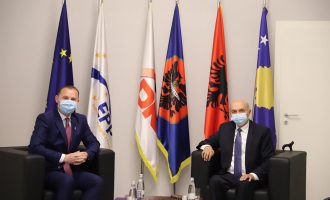 Zemaj e Mustafa bisedojnë për menaxhimin e pandemisë