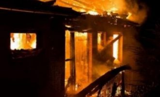 ​Policia jep detaje për zjarrin në qendrën e emigrantëve në Vranidoll