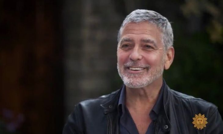George Clooney thotë se ishte gati për pandeminë duke i prerë vetë flokët prej kohësh