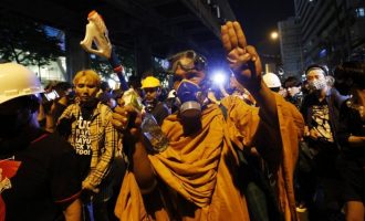Tajlanda përjeton një prej protestave më të dhunshme