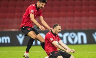 Shqipëria mposht Kazakistanin, ëndërron vendin e parë në grup