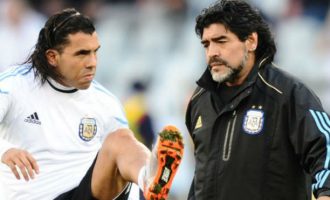 Pas vdekjes së Maradonës, Tevez refuzon të luajë