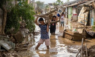 Shkon në 53 numri i viktimave nga përmbytjet në Filipine