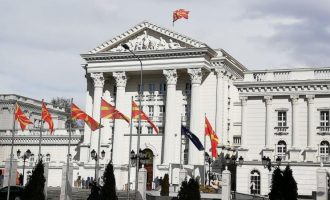 Në Maqedoninë e Veriut gjendje e jashtëzakonshme për 30 ditë