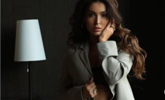 Faleni për jo modestinë, por Nora Istrefi mendon se është më e bukur natyrale