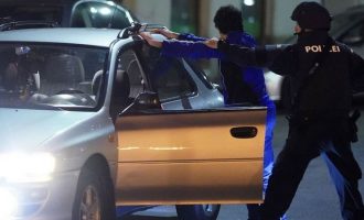 Sulmi terrorist në Vjenë – policia vazhdon kërkimin e të dyshuarit (VIDEO)