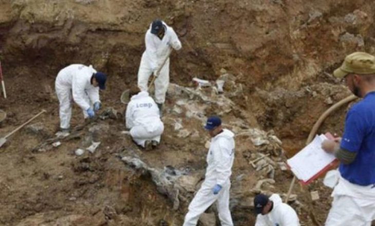 Vazhdojnë gërmimet te varreza masive në Kizhevak të Serbisë