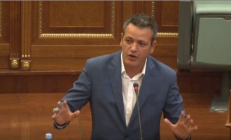 Pako për Rimëkëmbje Ekonomike, flet Arben Gashi