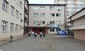 Avdullah Hoti kthehet në Fakultetin Ekonomik