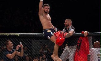 Florian Marku fiton duelin që në raundin e parë