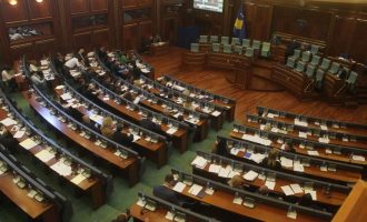 Kuvendi vazhdon seancën plenare