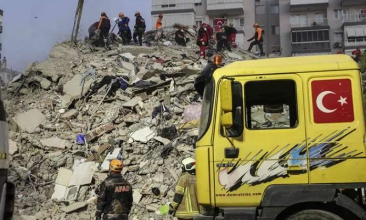 49 viktima nga tërmeti në Izmir