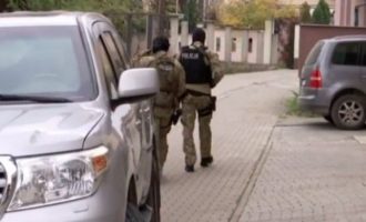 OVL e UÇK-së e quan spektakël bastisjen e shtëpisë së Jakup Krasniqit