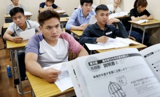 Rregulla të pazakonta në shkolla nga e mbarë bota