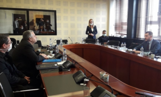 Shtyhet raportimi i Veliut para deputetëve