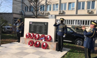 ​Përkujtohen 14 ushtarët britanikë që humbën jetën gjatë shërbimit në Kosovë