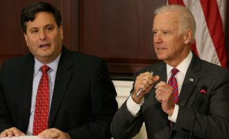 Joe Biden zgjedh shefin e tij të kabinetit – lavdërohet nga demokratët