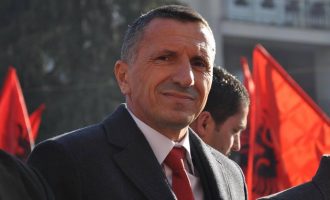 Shaip Kamberi shtron çështjen e të pagjeturve në Kuvendin e Serbisë