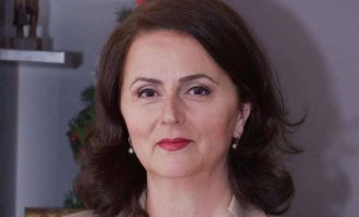 Zëvendësministrja infektohet me COVID-19