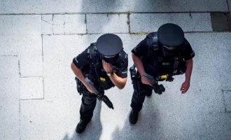 Rriten masat e sigurisë në Britani – ka rrezik për një sulm terrorist