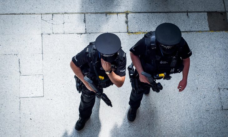 Rriten masat e sigurisë në Britani – ka rrezik për një sulm terrorist