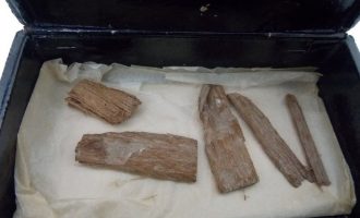 Artefakti i humbur egjiptian u gjet në një kuti purosh