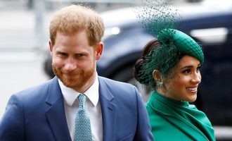 Princ Harry dhe Meghan nënshkruajnë marrëveshjen me Spotify