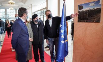 Krimet e luftës dëshmohen me fotografi në Ministrinë e Drejtësisë