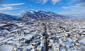 Bora dëmton rrjetin elektrik në Deçan