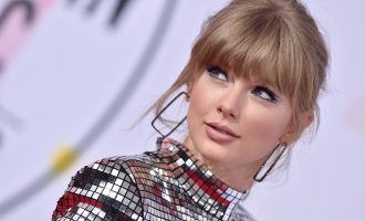 Falë Taylor Swift ky fund vit do të jetë shumë më i lehtë për dy nëna që humbën punën