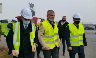 Fillon prodhimi i qeseve për mbeturina në Burgun e Sigurisë së Lartë