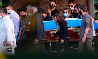 Mjekët argjentinas: Zemra e Maradonës peshonte dy herë më shumë se normalja