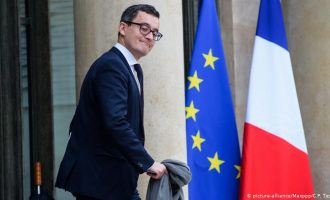 Francë: 76 xhami afër mbylljes, 66 emigrantë të dëbuar