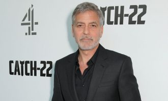 George Clooney si baba: “U lë hapësirë fëmijëve që të bëjnë gabimet e tyre”