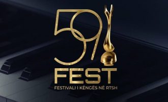 Këngëtarja tërhiqet nga gara në “Festivalin e Këngës”