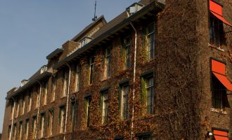 “Specialja po e shkelë Kushtetutën e Kosovës duke mos i publikuar dokumentet në shqip”