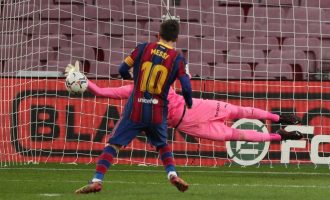 Valenci e ndal në barazim Barcelonën në ‘Camp Nou’