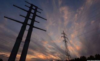 Nuk mund të tregtohet rrymë në kufirin energjetik Kosovë-Serbi