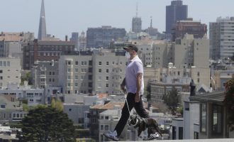 SHBA vendos rekorde për rastet e virusit, Kalifornia përgatit bllokim të ri