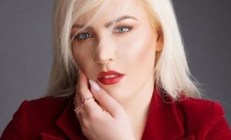 Në prag feste, Era Rusi humb personin e familjes