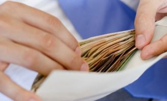 “Mbi 65 zyrtarë të lartë po hetohen për korrupsion”