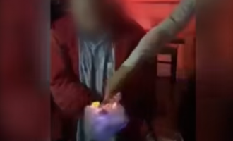 Ia dogjën duart shitësit të cigareve, intervistohen nga Policia