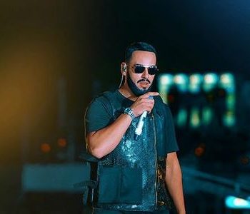 Një vit nga tërmeti i 26 nëntorit – Capital T nderohet me dekoratë për ndihmën e tij