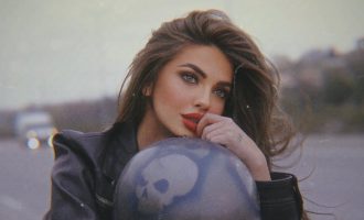 Beatrix Ramosaj rikthehet në skenë me “Dancing with the Devil”