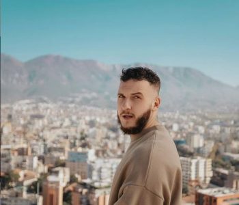 Mozzik me mesazh: “E pavlefshme dhe e ligë të mbajmë inate”