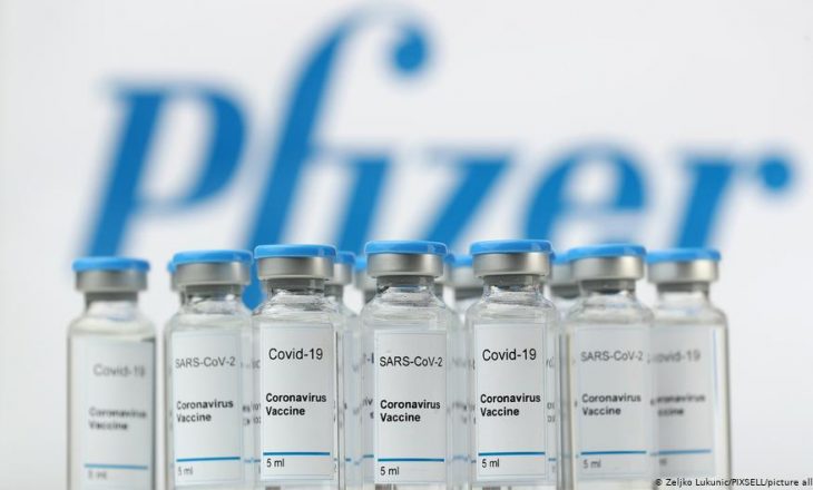 Në Shqipëri arrijnë mbi 22 mijë doza të vaksinës së Pfizerit