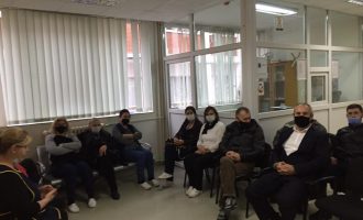 Punëtorët teknik në grevë – qeveria nuk ua ka paguar shtesat