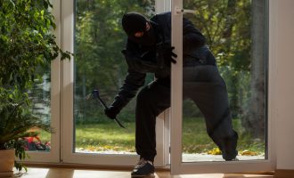 Një hajdut i pensionuar ju këshillon si të mbroni shtëpinë tuaj nga plaçkitësit