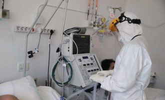 Vdes nga COVID-19, radiologu shqiptar