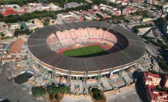 Zyrtare: Stadiumi i Napolit quhet ‘Diego Armando Maradona’